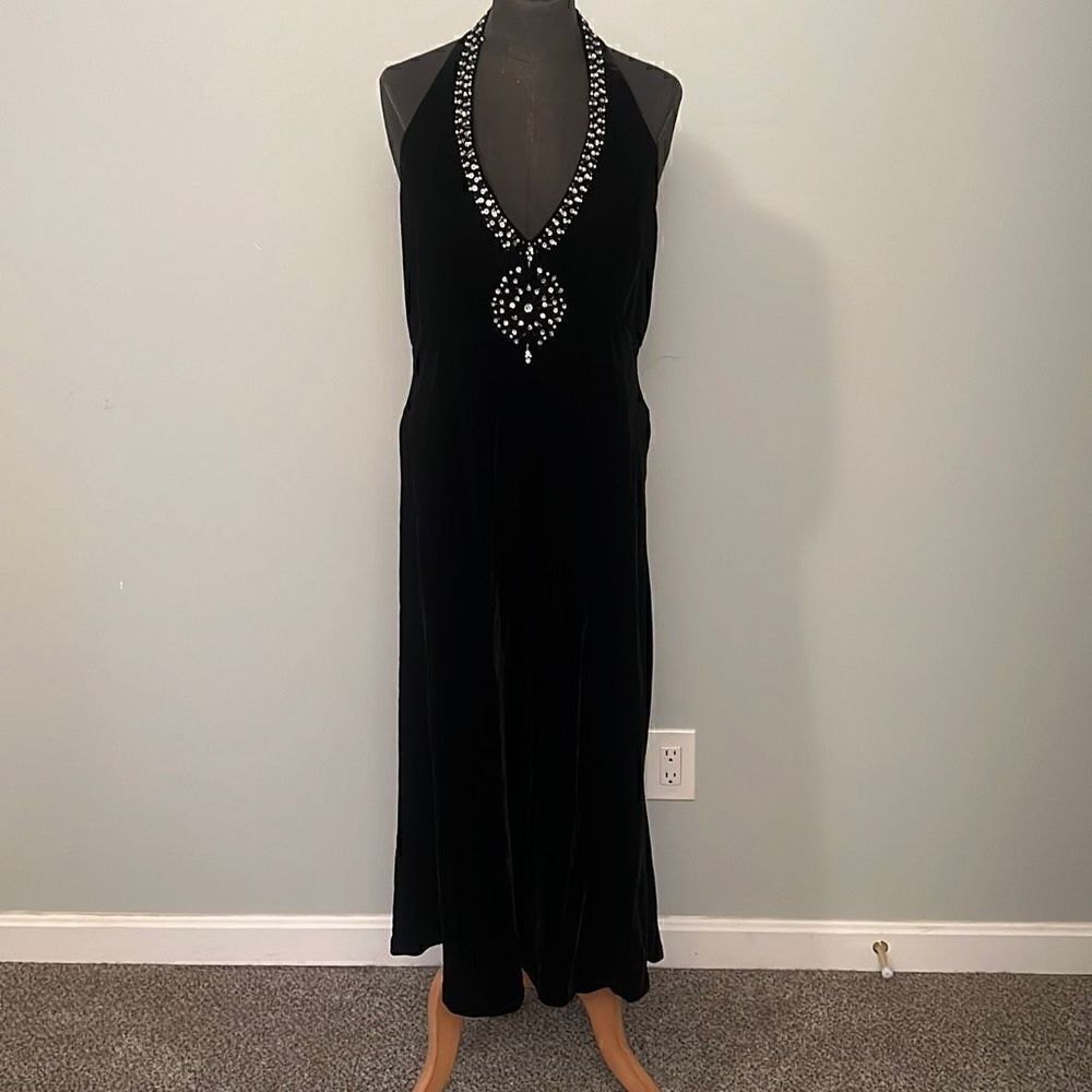 Eliza J New York Women's Black Low Back Embellished Velvet Halter Evening Dress